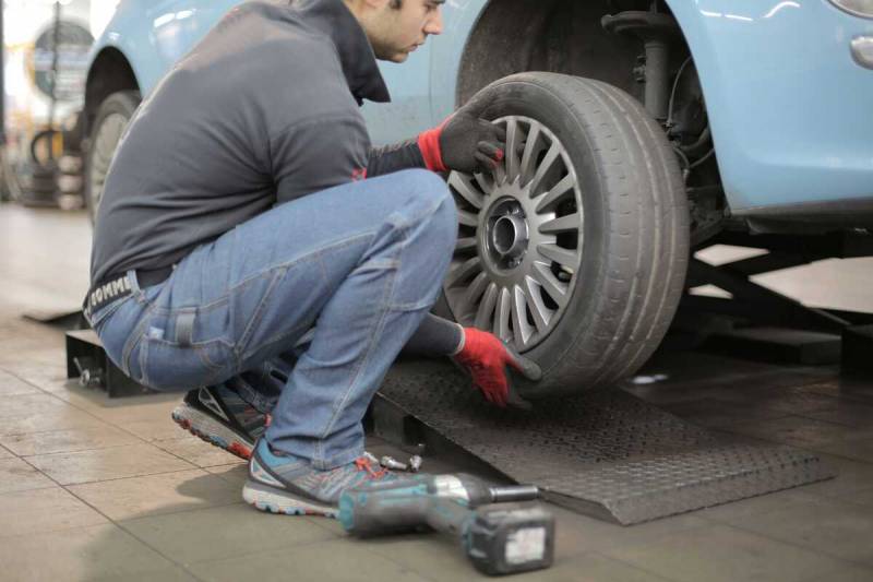 réparer un pneu crevé